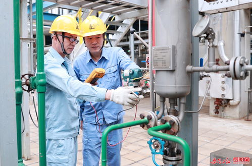 湖南石化员工黄金周坚守岗位，化工产品生产稳步推进