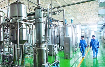 光影记录化学工业 化工产品生产的现场报道